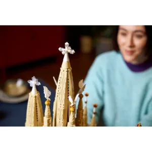 Architecture 21065 La Sagrada Família — meilleur prix sur Planet-Brick (vue détail 9)