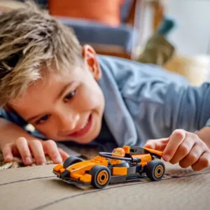 City 60442 Voiture de course McLaren avec pilote de F1® — meilleure offre du moment sur Planet-Brick (vue détail 5)