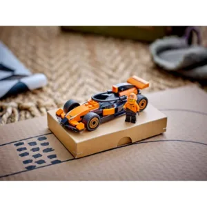 City 60442 Voiture de course McLaren avec pilote de F1® — comparatif marchands sur Planet-Brick (vue détail 7)