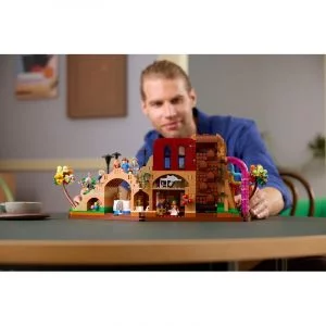 LEGO 21360 Willy Wonka et la chocolaterie — comparatif marchands sur Planet-Brick (vue détail 7)