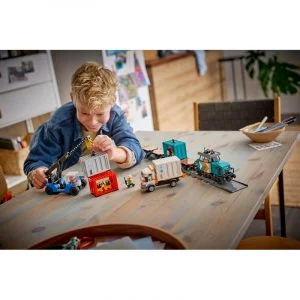 LEGO 60509 Le train de marchandises du port avec grue et camion — achat malin sur Planet-Brick (vue détail 8)