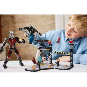 LEGO 76314 Le combat de Captain America : Civil War — achat malin sur Planet-Brick (vue détail 8)