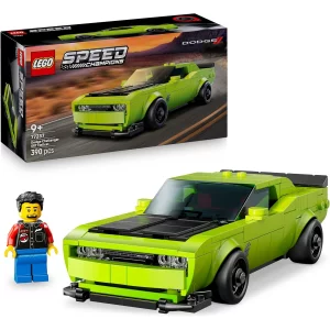 Voiture de sport Dodge Challenger SRT Hellcat