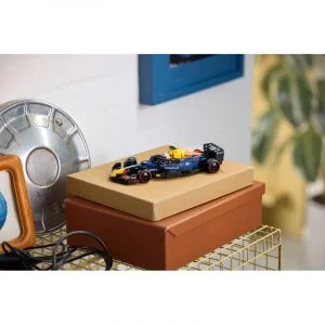 LEGO 77243 Voiture F1® Oracle Red Bull Racing RB20 — comparateur de prix sur Planet-Brick (vue détail 10)