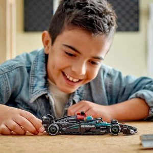 LEGO 77244 Voiture F1® Mercedes-AMG W15 — meilleure offre du moment sur Planet-Brick (vue détail 14)