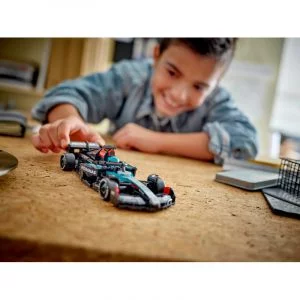 LEGO 77244 Voiture F1® Mercedes-AMG W15 — achat malin sur Planet-Brick (vue détail 8)