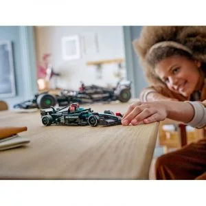LEGO 77244 Voiture F1® Mercedes-AMG W15 — meilleur prix sur Planet-Brick (vue détail 9)