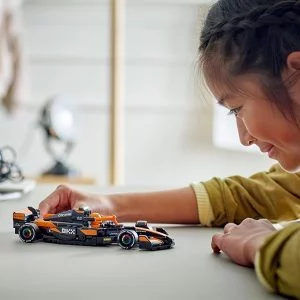 LEGO 77251 Voiture F1® McLaren Team MCL38 — meilleure offre du moment sur Planet-Brick (vue détail 14)