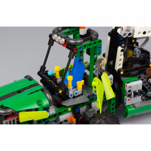 nico71 42080_HARVESTER 42080 Model C – Forwarder — comparatif marchands sur Planet-Brick (vue détail 7)