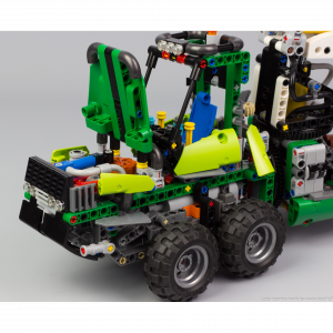 nico71 42080_HARVESTER 42080 Model C – Forwarder — achat malin sur Planet-Brick (vue détail 8)