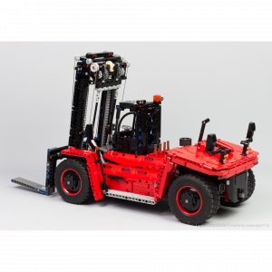 nico71 42082_FORKLIFT_ONLY 42082 Model D – Forklift Truck — bons plans et promos sur Planet-Brick (vue détail 3)