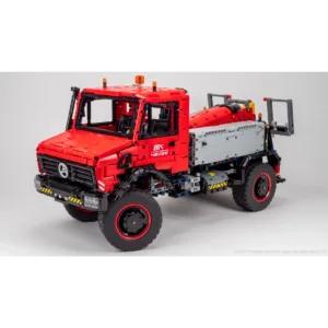 42082 Model F – Unimog Tow Truck