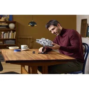 Star Wars™ 75375 Millennium Falcon™ — prix le plus bas sur Planet-Brick (vue détail 6)