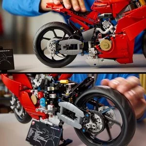 Technic 42202 La Moto Ducati Panigale V4 S — meilleur prix sur Planet-Brick (vue détail 9)