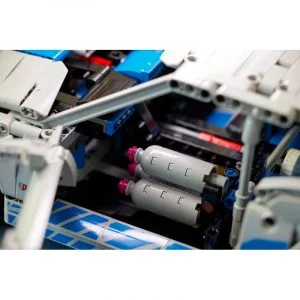 Technic 42210 Voiture Nissan Skyline GT-R (R34) 2 Fast 2 Furious — meilleure offre du moment sur Planet-Brick (vue détail 5)