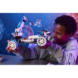 Technic 42211 Véhicule lunaire Lunar Outpost™ — achat malin sur Planet-Brick (vue détail 8)