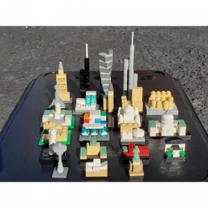 MOCs Prêts-à-Construire BAM-372 Architecture Advent Calendar — comparateur de prix sur Planet-Brick (vue détail 1)