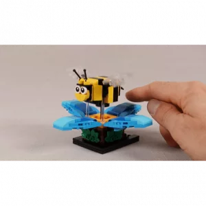 MOCs Prêts-à-Construire BAM-649 Flying Bee — comparateur de prix sur Planet-Brick (vue détail 1)