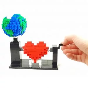 MOCs Prêts-à-Construire BAM-724 Love Planet, a heart Automaton — comparateur de prix sur Planet-Brick (vue détail 1)