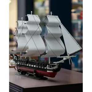 nifeliz NF10239 OldIronsides — comparez les prix sur Planet-Brick (vue détail 4)