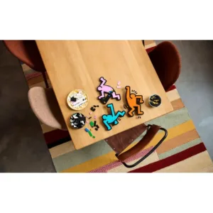 LEGO 31216 Keith Haring – Les figures dansantes — meilleure offre du moment sur Planet-Brick (vue détail 5)