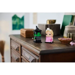 LEGO 40794 Figurines d’Elphaba et de Glinda — comparez les prix sur Planet-Brick (vue détail 4)