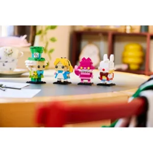 LEGO 40925 Alice au pays des merveilles — comparez les prix sur Planet-Brick (vue détail 4)