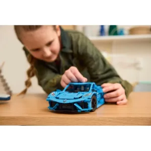 LEGO 42217 Chevrolet Corvette Stingray bleue — prix le plus bas sur Planet-Brick (vue détail 6)