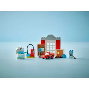 LEGO 10456 La visite de McQueen au garage de Doc — comparatif marchands sur Planet-Brick (vue détail 7)