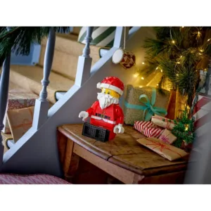 LEGO 40820 Minifigurine du Père Noël grand format — comparez les prix sur Planet-Brick (vue détail 4)