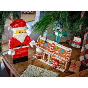 LEGO 40820 Minifigurine du Père Noël grand format — prix le plus bas sur Planet-Brick (vue détail 6)