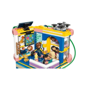 LEGO 42689 Le club-house de Heartlake City — bons plans et promos sur Planet-Brick (vue détail 3)
