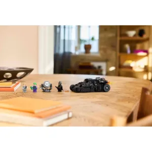 LEGO 76303 La Batmobile Tumbler de Batman™ contre Double-Face et Le Joker™ — comparatif marchands sur Planet-Brick (vue détail 7)