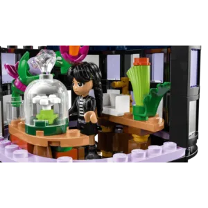 LEGO 76784 Le dahlia noir — prix le plus bas sur Planet-Brick (vue détail 6)