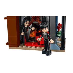 LEGO 76786 Le manoir de Morticia — comparatif marchands sur Planet-Brick (vue détail 7)